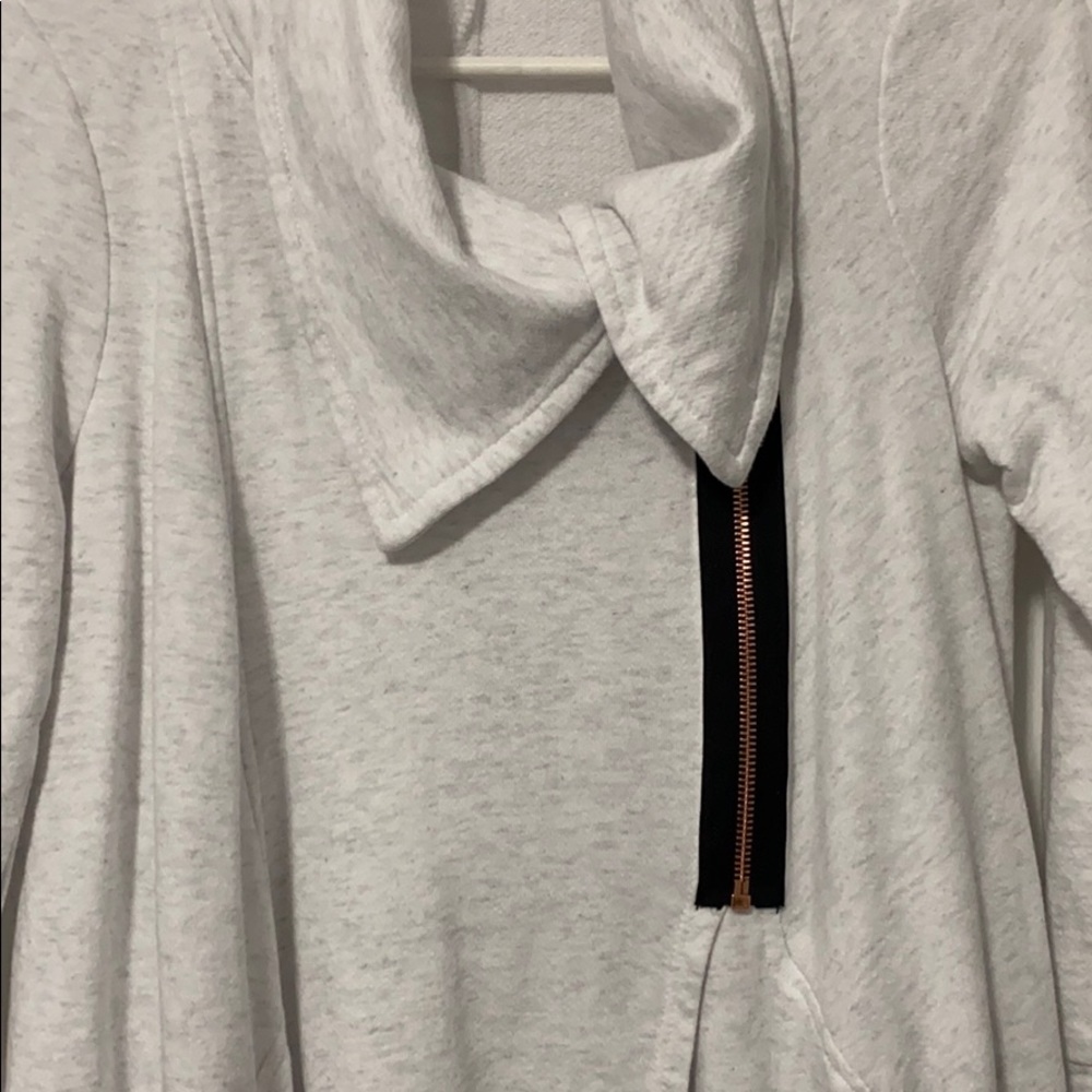 Sweater - Picture 2 of 5